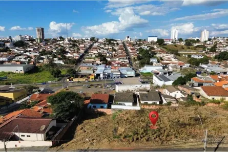 Lote/Terreno à venda, 360m² no Guilhermina Vieira Chaer, Araxá