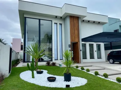 Casa de Condomínio com 4 Quartos à venda, 357m² no Massaguaçu, Caraguatatuba