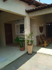 Casa com 2 Quartos à venda, 166m² no Santa Mônica, Uberlândia