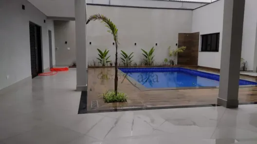 Sobrado com 5 Quartos à venda, 500m² no Loteamento Villa Branca, Jacareí