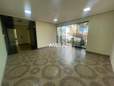 Casa com 3 Quartos para alugar, 450m² no Novo Jardim Pagani, Bauru