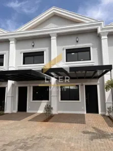 Casa de Condomínio com 2 Quartos à venda, 200m² no Jardim Holanda, Holambra