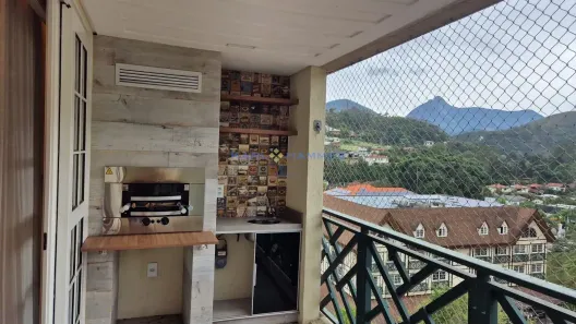 Apartamento com 4 Quartos para alugar, 180m² no Itaipava, Petrópolis