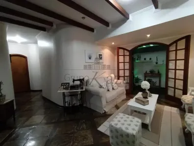 Casa com 3 Quartos à venda, 200m² no Parque Brasil, Jacareí