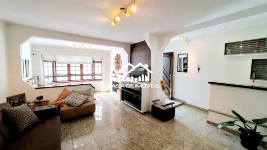 Casa com 3 Quartos à venda, 270m² no Vila Suzana, São Paulo