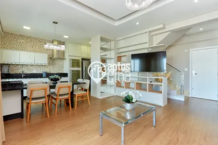 Cobertura com 3 Quartos para alugar, 107m² no Centro, Curitiba