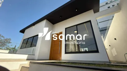 Casa com 3 Quartos à venda, 246m² no Santa Clara, Divinópolis