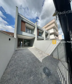 Sobrado com 3 Quartos à venda, 105m² no Costa e Silva, Joinville