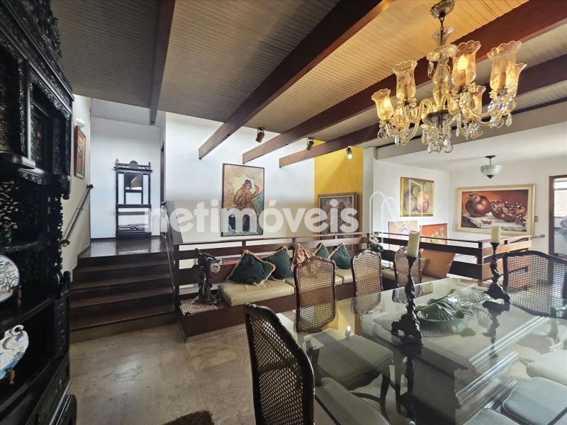 Casa com 5 quartos — Serra, Belo Horizonte
