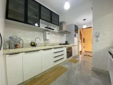Casa de Condomínio com 3 Quartos à venda, 130m² no Cabral, Contagem