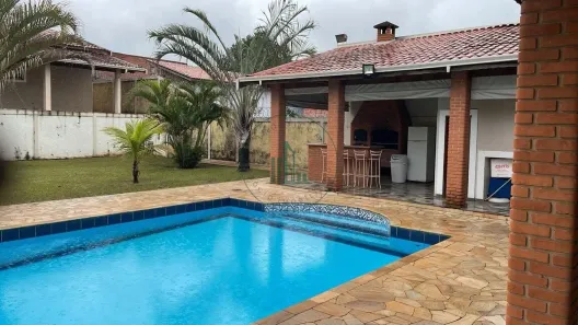 Fazenda/Sítio com 3 Quartos à venda, 335m² no Estância Lago Azul (Ártemis), Piracicaba