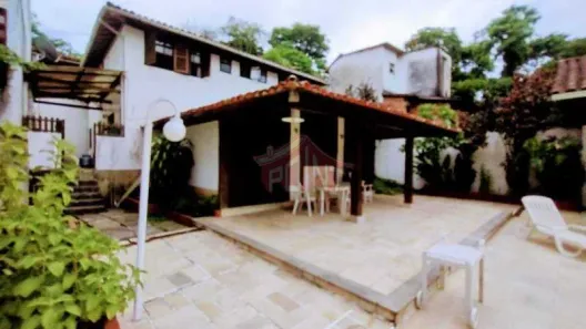 Casa de Condomínio com 4 Quartos à venda, 500m² no Vila Progresso, Niterói