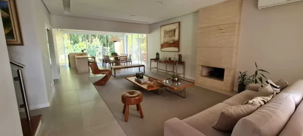 Casa de Condomínio com 3 Quartos à venda, 232m² no Parque Residencial Itapeti, Mogi das Cruzes