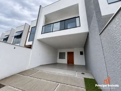 Casa com 3 Quartos à venda, 131m² no Saguaçu, Joinville