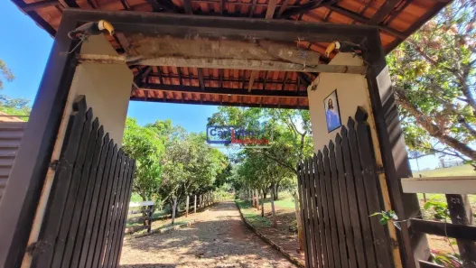 Fazenda/Sítio com 9 Quartos à venda, 350m² no Central, Mateus Leme