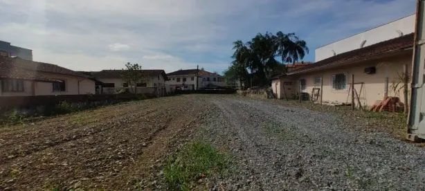 Lote/Terreno para alugar, 630m² no Iririú, Joinville