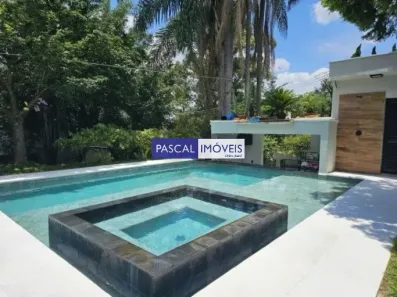 Casa com 8 Quartos para alugar, 600m² no Chácara Monte Alegre, São Paulo