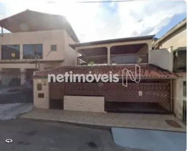 Casa com 3 Quartos à venda, 200m² no Democrata, Juiz de Fora