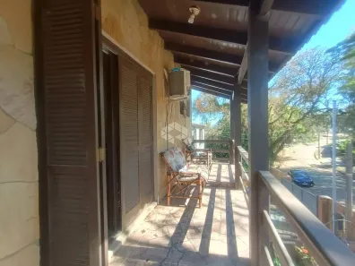 Casa com 4 Quartos à venda, 350m² no Espírito Santo, Porto Alegre