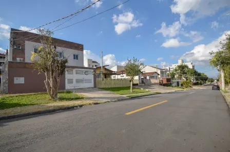 Casa com 17 Quartos à venda, 320m² no Novo Mundo, Curitiba