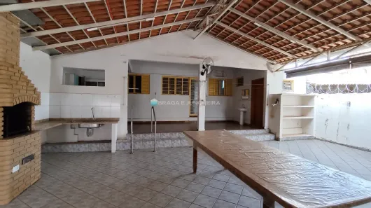 Casa com 4 Quartos à venda, 300m² no Vila Ercília, São José do Rio Preto