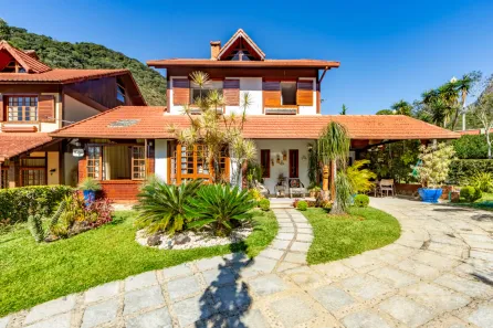Casa de Condomínio com 4 Quartos à venda, 250m² no Granja Guarani, Teresópolis
