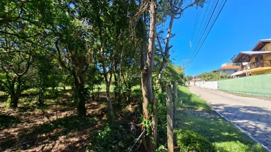 Lote/Terreno à venda, 413m² no Pântano do Sul, Florianópolis