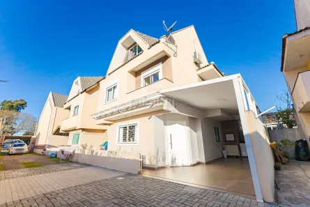 Sobrado com 3 Quartos à venda, 127m² no Boqueirão, Curitiba