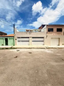 Casa com 4 Quartos à venda, 250m² no Álvaro Weyne, Fortaleza
