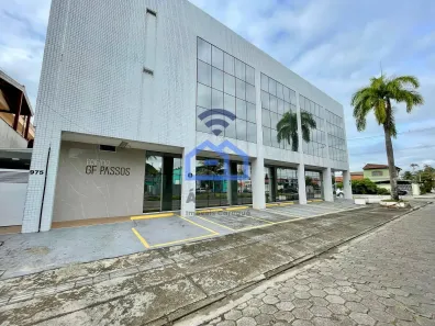 Prédio Comercial para alugar, 200m² no Indaiá, Caraguatatuba