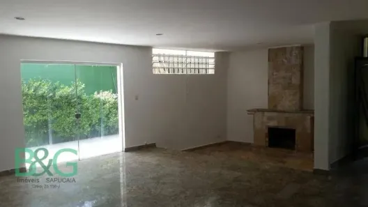 Casa com 3 Quartos para alugar, 250m² no Cidade Jardim, São Paulo