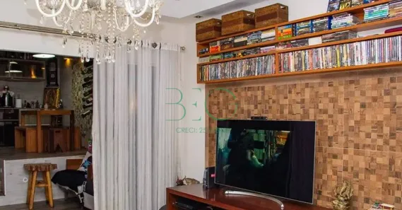 Sobrado com 3 Quartos à venda, 180m² no Sítio da Figueira, São Paulo
