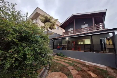 Casa com 3 Quartos para alugar, 130m² no Recreio Maristela, Atibaia