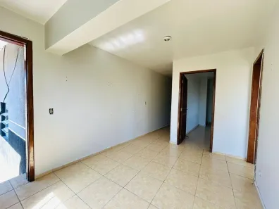 Sobrado com 2 Quartos para alugar, 130m² no Pilarzinho, Curitiba