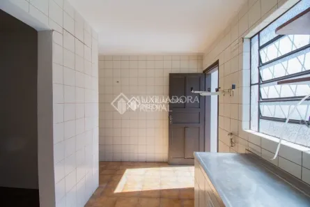 Casa com 4 Quartos para alugar, 165m² no Jardim do Salso, Porto Alegre