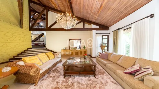 Casa com 4 Quartos para alugar, 565m² no Campo Comprido, Curitiba
