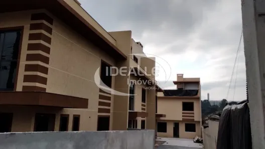 Sobrado com 3 Quartos à venda, 121m² no Santa Cândida, Curitiba