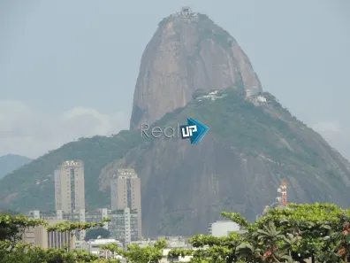 Casa com 4 Quartos para alugar, 600m² no Jardim Botânico, Rio de Janeiro