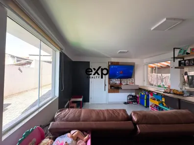 Sobrado com 3 Quartos à venda, 132m² no Alto Boqueirão, Curitiba