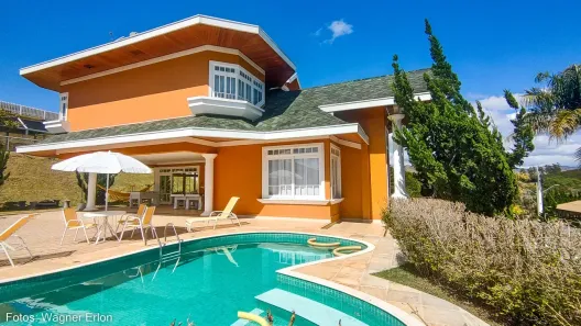 Sobrado com 4 Quartos à venda, 444m² no Centro, Paraibuna
