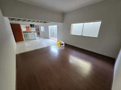 Casa com 3 Quartos para venda ou aluguel, 190m² no Prolongamento Jardim Ângela Rosa, Franca
