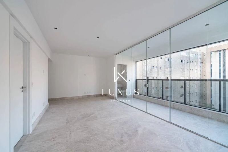 Apartamento com 4 quartos — Funcionários, Belo Horizonte