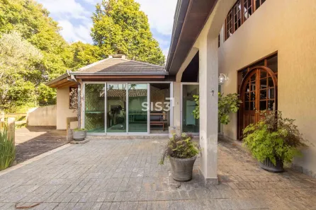 Casa com 4 Quartos à venda, 330m² no Mercês, Curitiba
