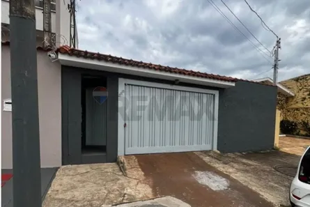 Casa com 3 Quartos para alugar, 200m² no Jardim Botânico, Ribeirão Preto