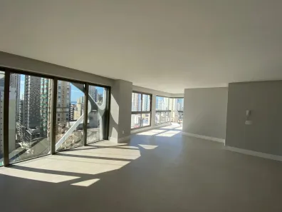 Apartamento com 3 Quartos à venda, 122m² no Centro, Balneário Camboriú