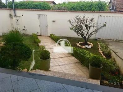 Casa com 3 Quartos à venda, 240m² no Aeroporto Industrial, Sete Lagoas