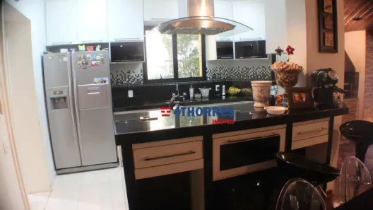 Apartamento com 4 Quartos à venda, 210m² no Vila Suzana, São Paulo