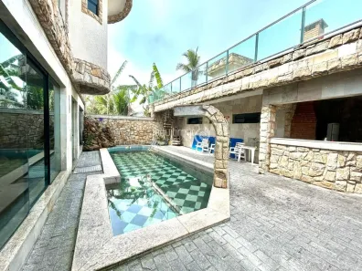 Casa com 4 Quartos à venda, 422m² no Enseada, Guarujá