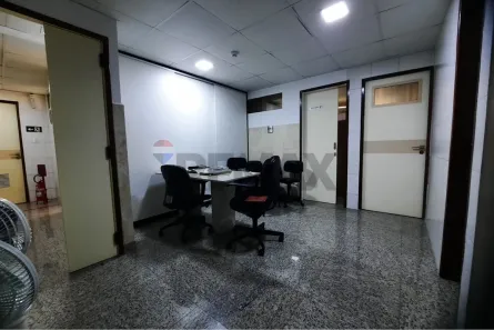 Sala Comercial para alugar, 76m² no Espinheiro, Recife