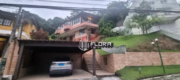Casa de Condomínio com 4 Quartos à venda, 280m² no Badu, Niterói